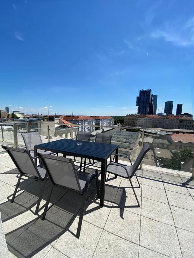 Elegant Duplex Danube Canal Vienna Exterior photo